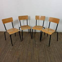 Chaises d'école noires