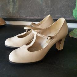 Paire de chaussures vintage