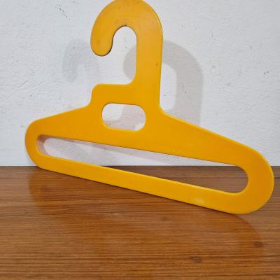 Cintre 70's jaune