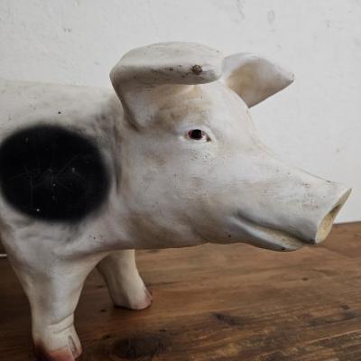 1 cochon de boucherie