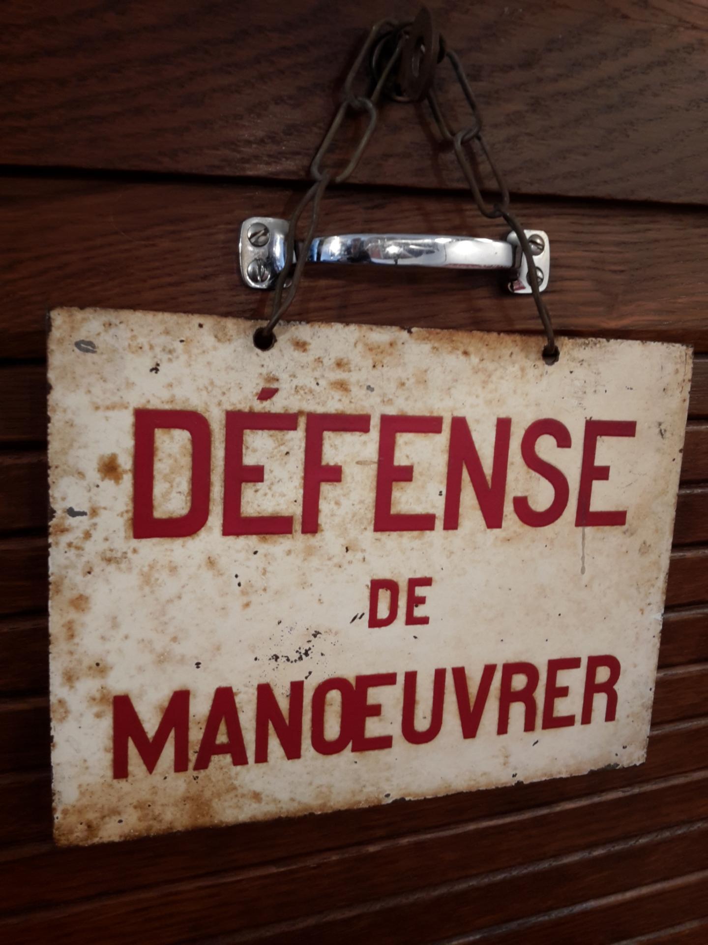1 defense manoeuvrer