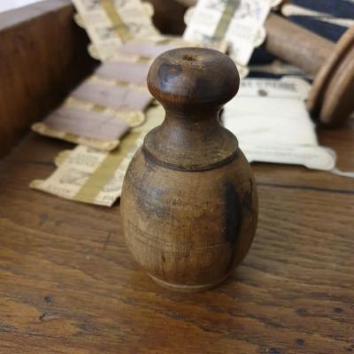 1 devidoir a fil en bois