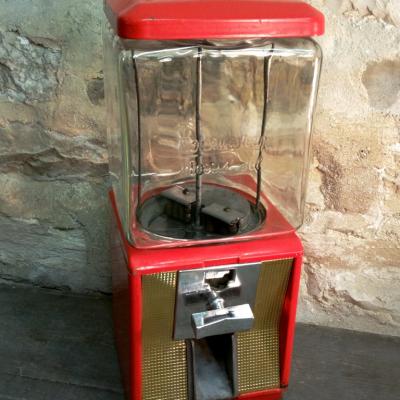 1 distributeur de cacahouettes