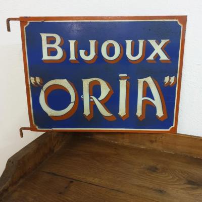 1 enseigne bijoux oria