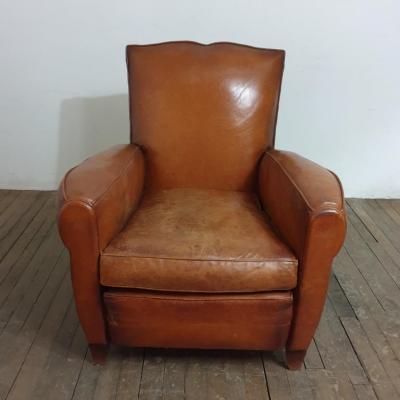 1 fauteuil moustache 1
