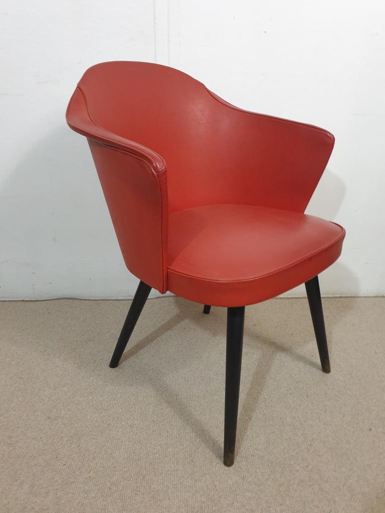 1 fauteuil thonet en cuir rouge