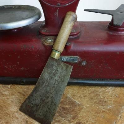 1 feuille de boucher hachoir