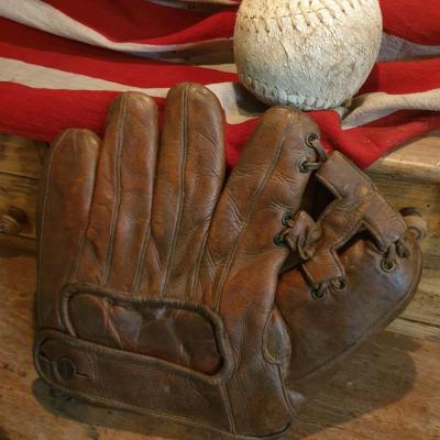 1 gant dz base ball wilson