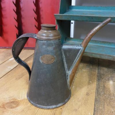 1 grande burette d huile avec marque