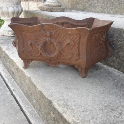 1 jardiniere en fonte 3