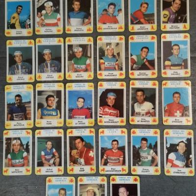 1 jeu de de 7 familles cyclistes