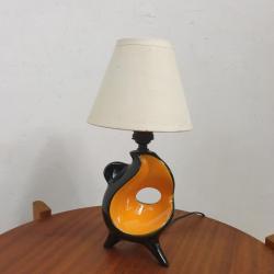 1 lampe a poser ceramique noir et jaune