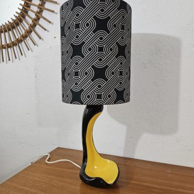 1 lampe ceramique jaune et noire