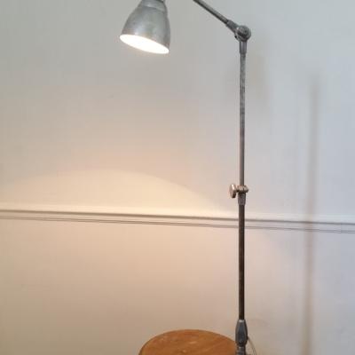 1 lampe d architecte
