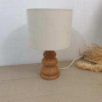 1 lampe en bois