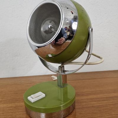 1 lampe eyesball verte
