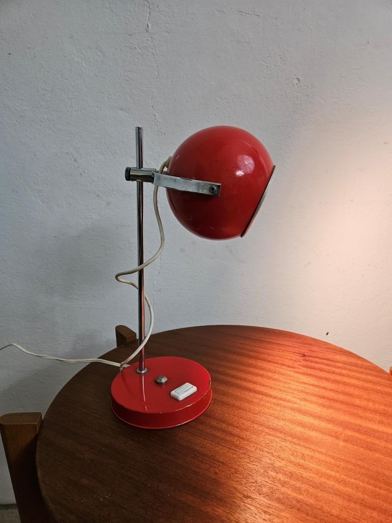 1 lampe eysball rouge