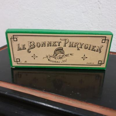 1 le bonnet phrygien jjf