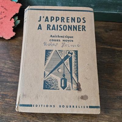 1 livre scolaire 33