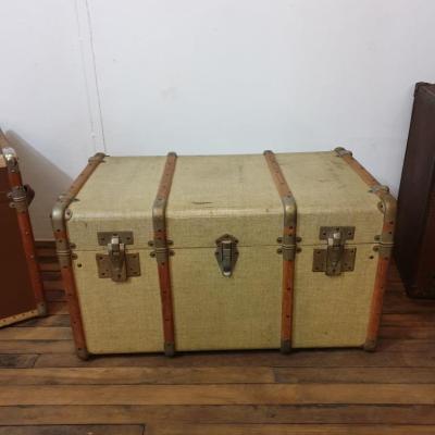 1 malle de voyage beige