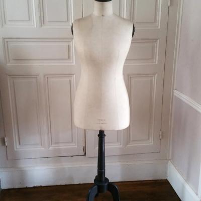 1 mannequin stockman