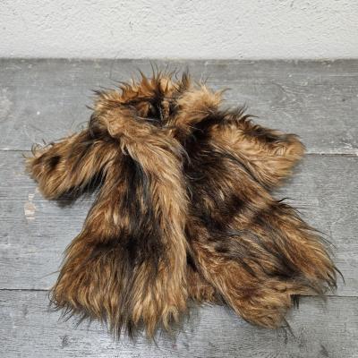 1 manteau de fourure poupee