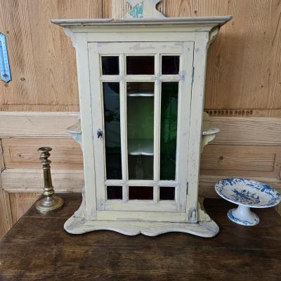 Armoire à suspendre