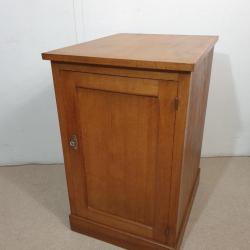 1 meuble de bureau vintage