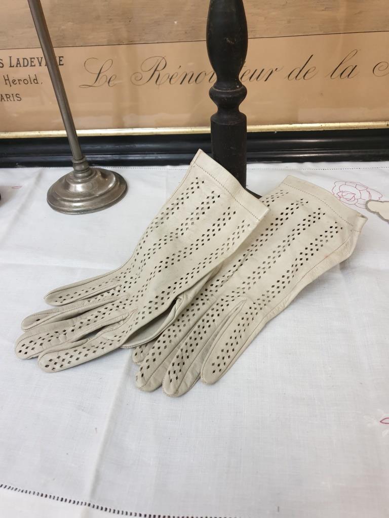1 paire de gants de femme 4