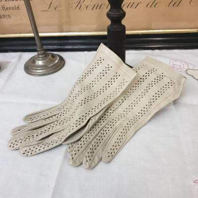 1 paire de gants de femme 4