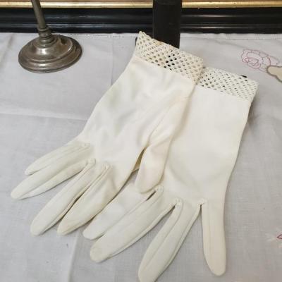 1 paire de gants de femmes 3