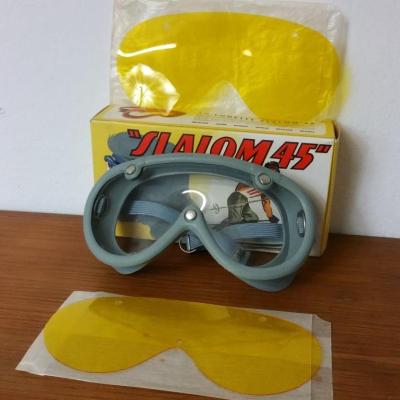 1 paire de lunettes de ski moto a