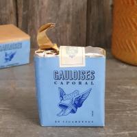 1 paquet de gauloises caporal ouvert