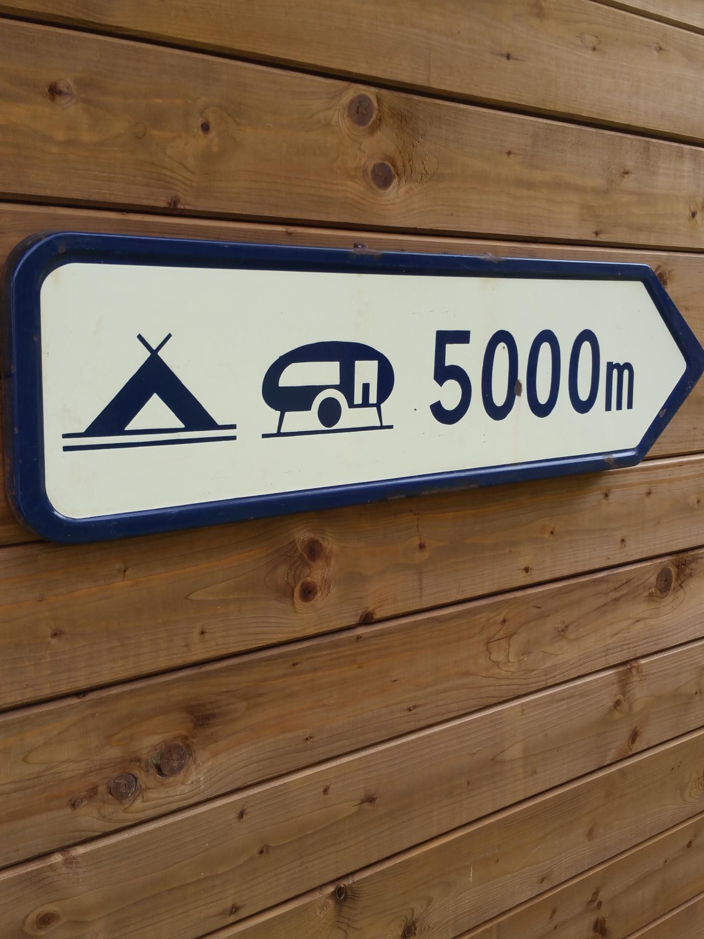 1 plaque camping 5000m