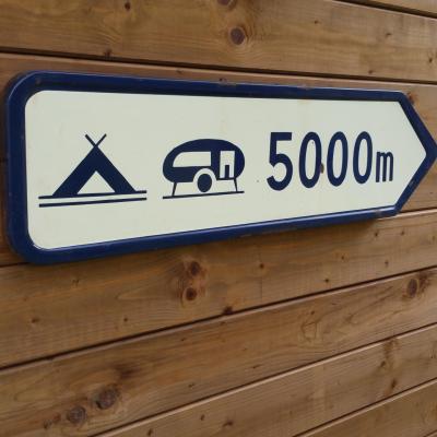 1 plaque camping 5000m