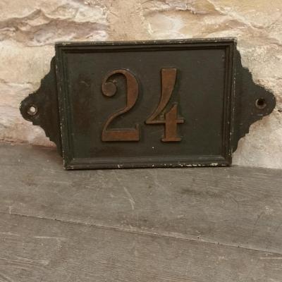 1 plaque de rue n 24