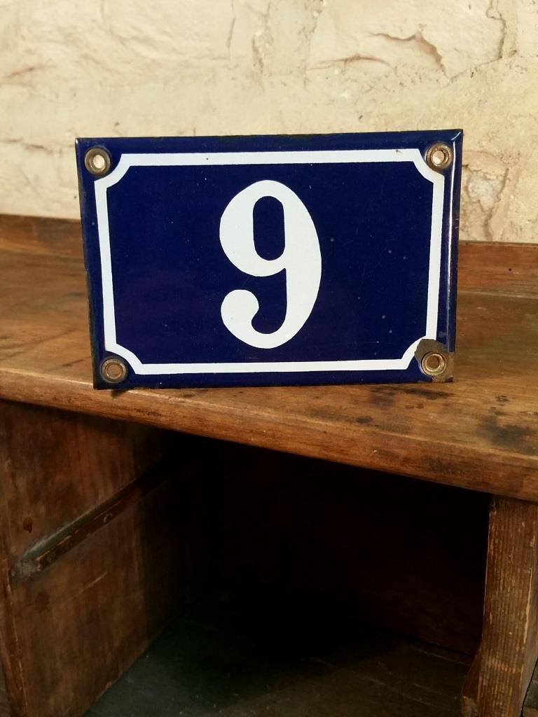 1 plaque de rue n 9