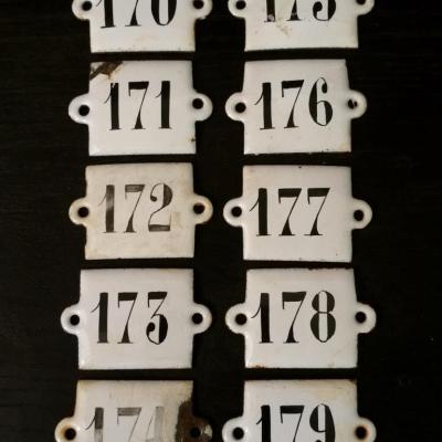 1 plaque emaillee 170
