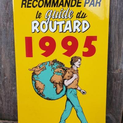 1 plaque emaillee guide du routard 95
