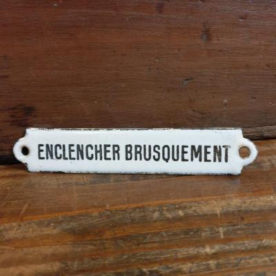 1 plaque enclencher brusq 3