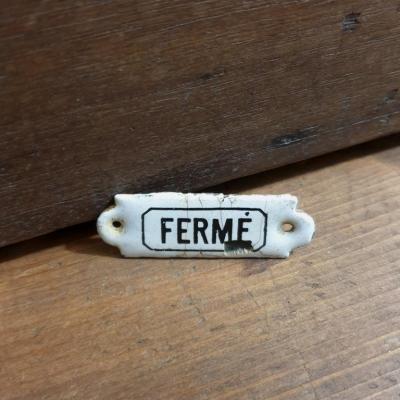 1 plaque ferme 2