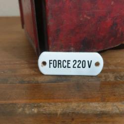1 plaque force 220 v 4