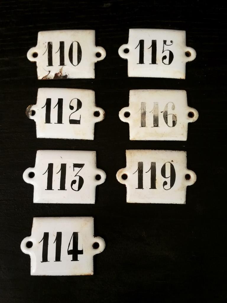 1 plaques emaillees 110