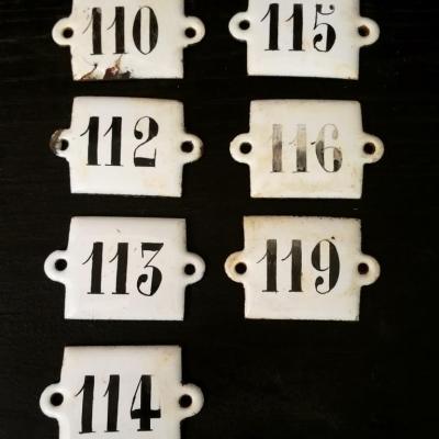 1 plaques emaillees 110