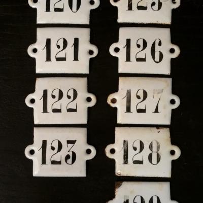 1 plaques emaillees 120