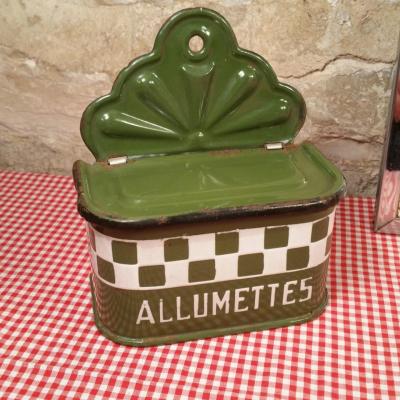 1 porte allumettes emaille vert