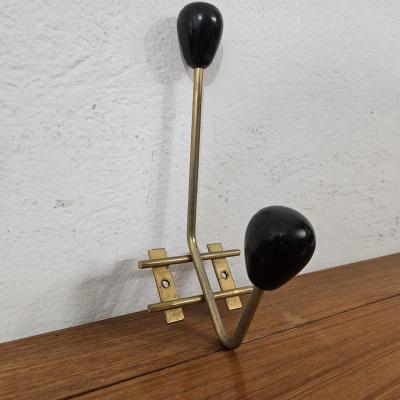 1 porte manteau 2 boules noires