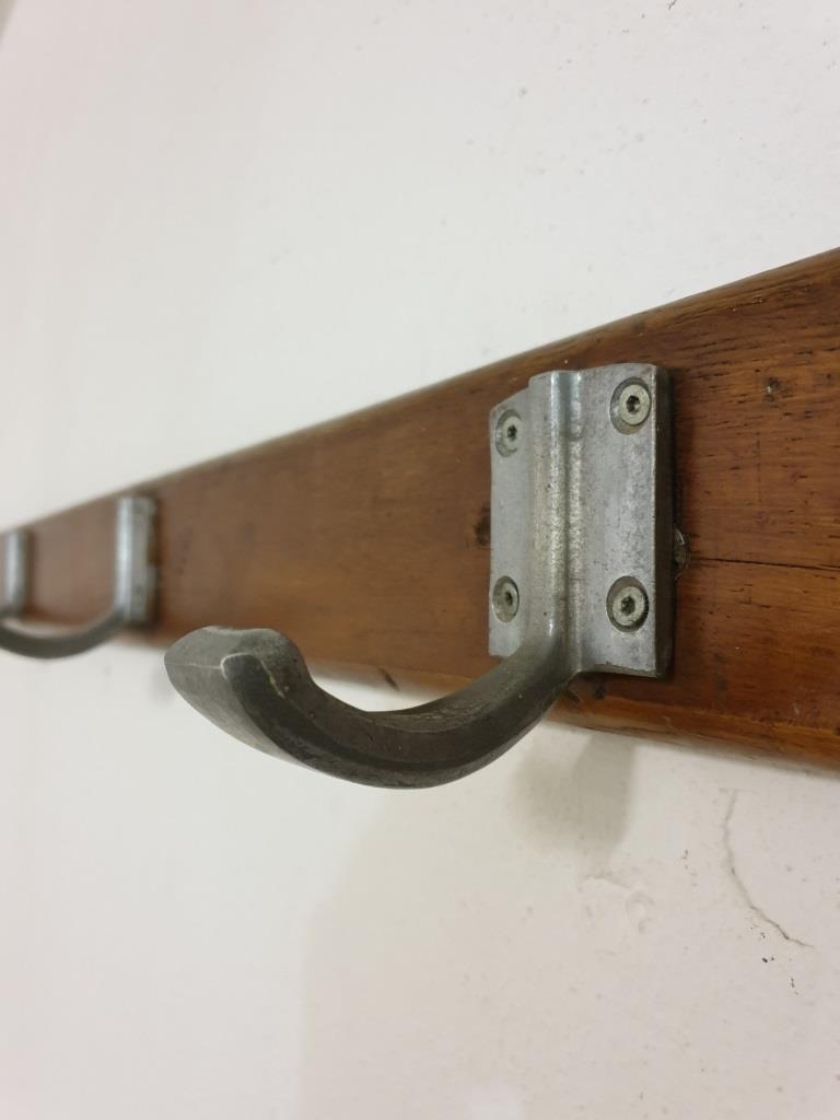 1 porte manteau d ecole 1