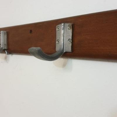 1 porte manteau d ecole