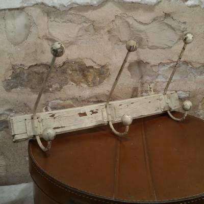 1 porte manteau shabby metal
